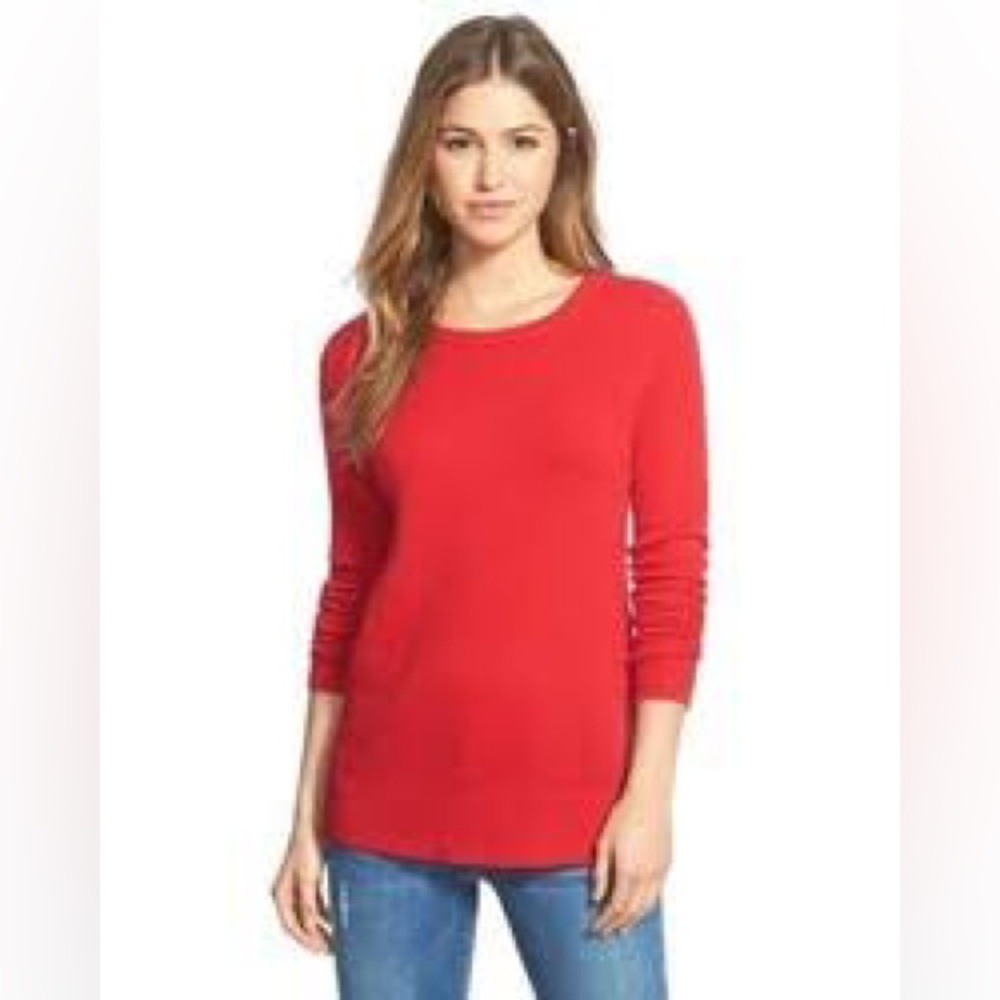 Halogen Red Crew Neck Sweater wool and cashmere. lightweight